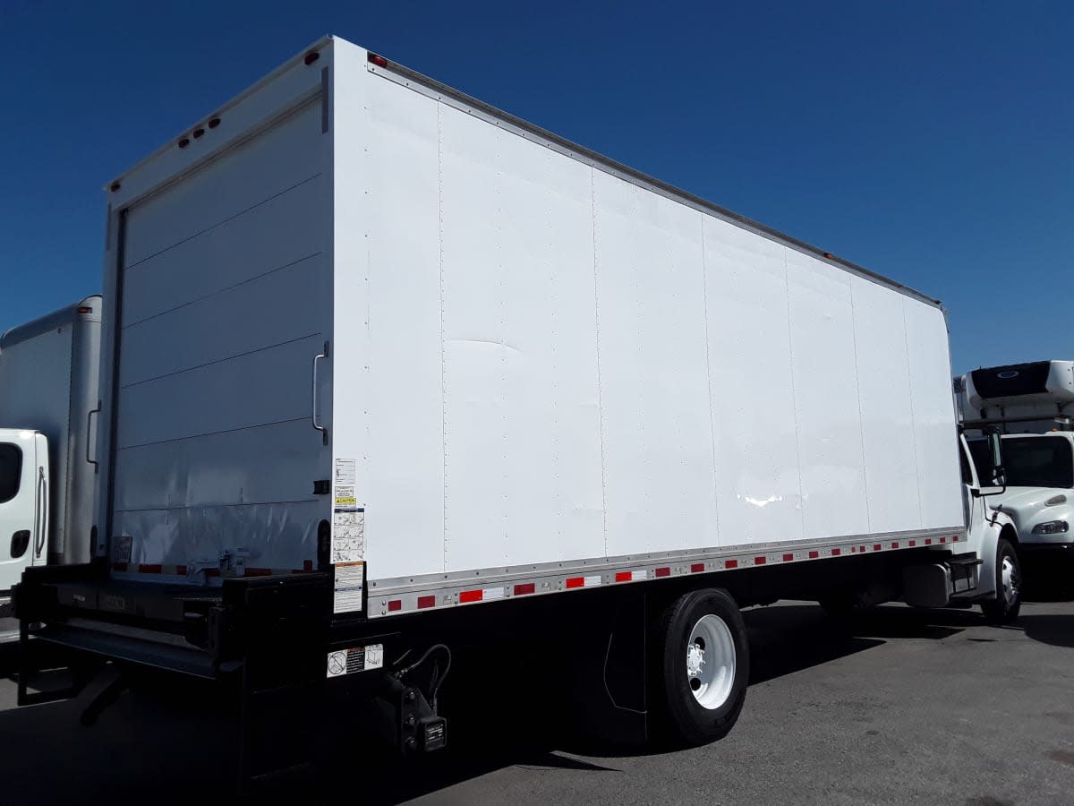 2018 Freightliner M2 106 in Montebello, CA — photo 4