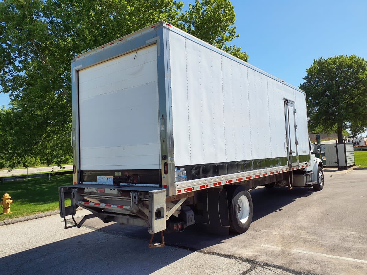 2018 Freightliner M2 106 in O'fallon, MO — photo 4
