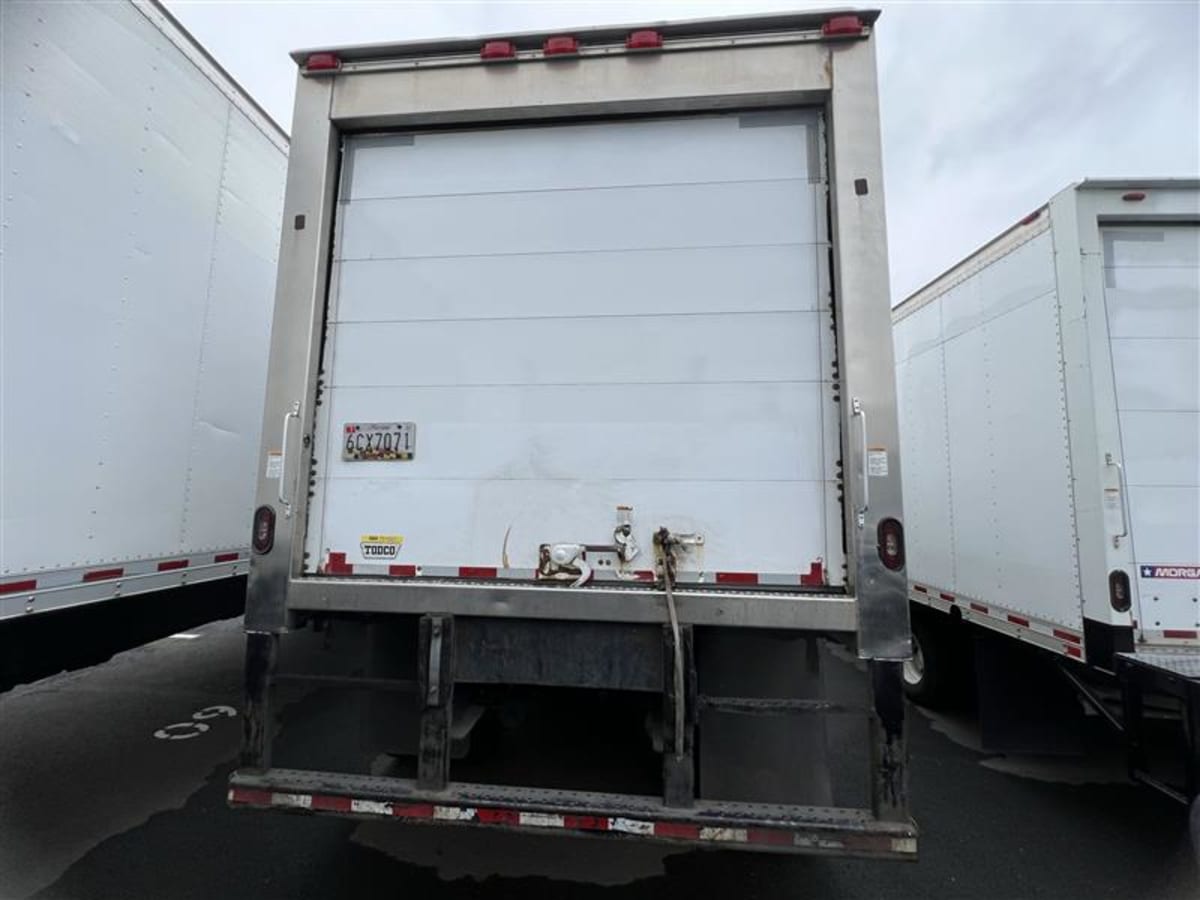 2018 Freightliner M2 106 in Beltsville, MD — photo 5