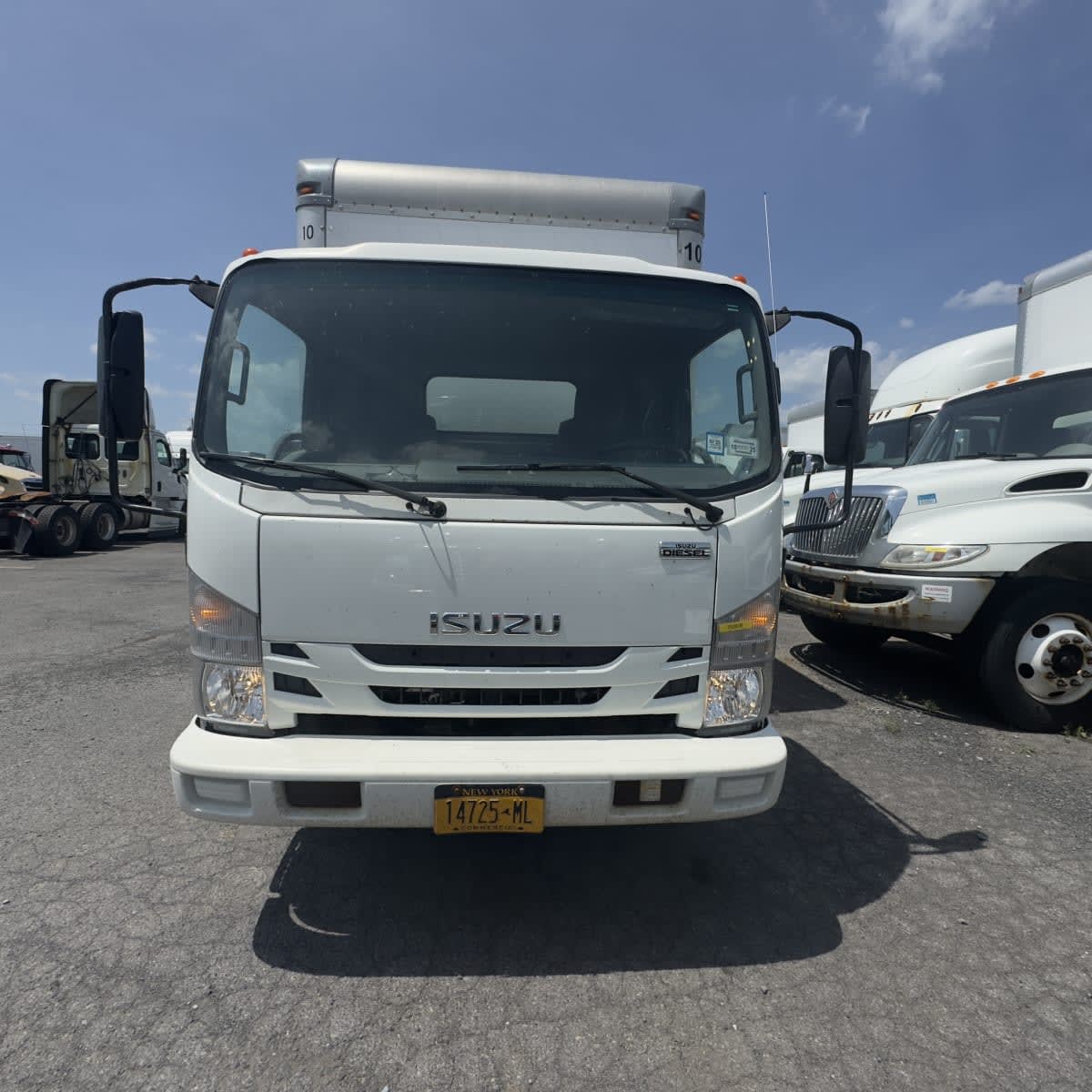 2018 Isuzu NQR in Syracuse, NY — photo 2