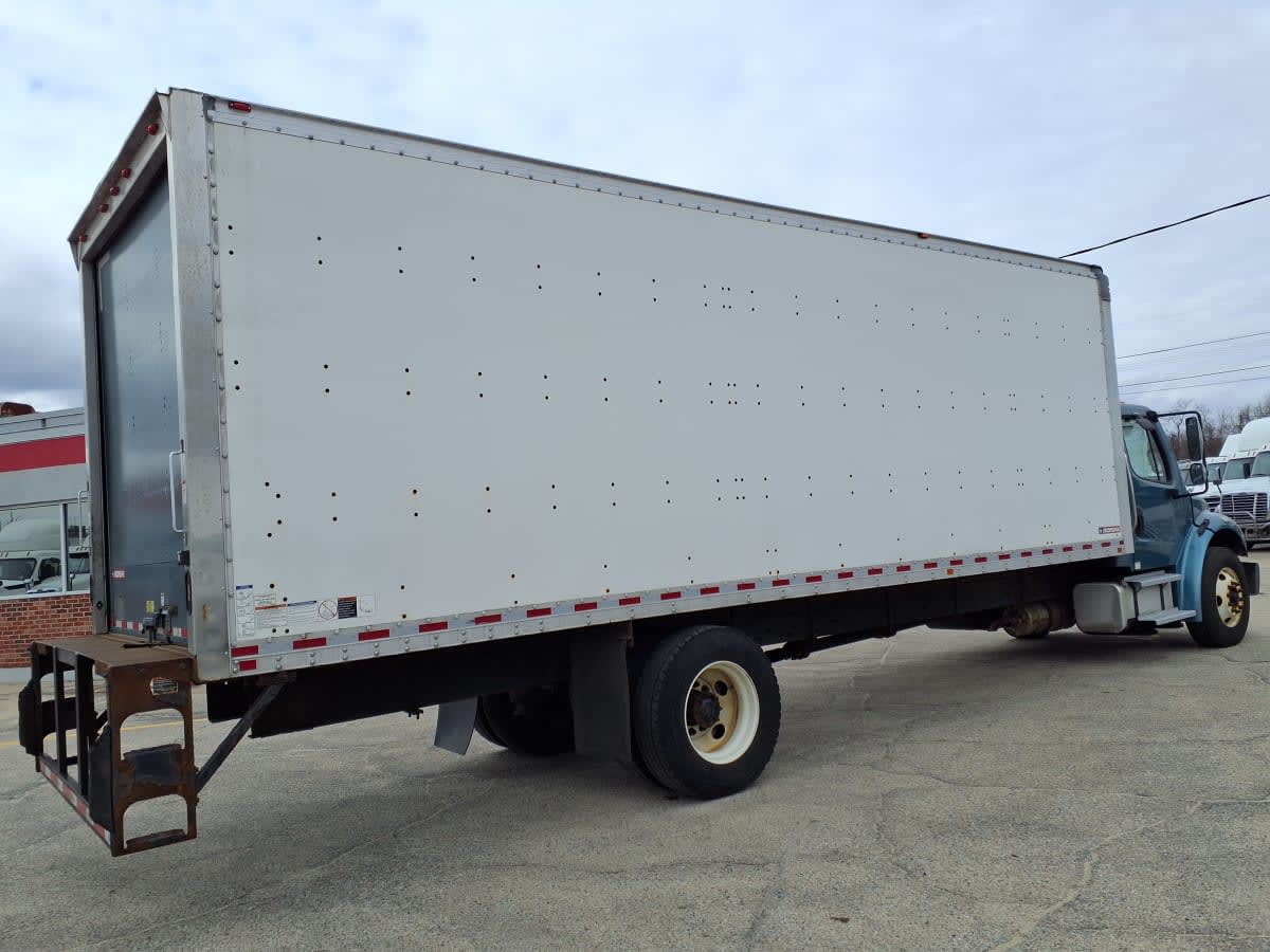 2018 Freightliner M2 106 in Warwick, RI — photo 4