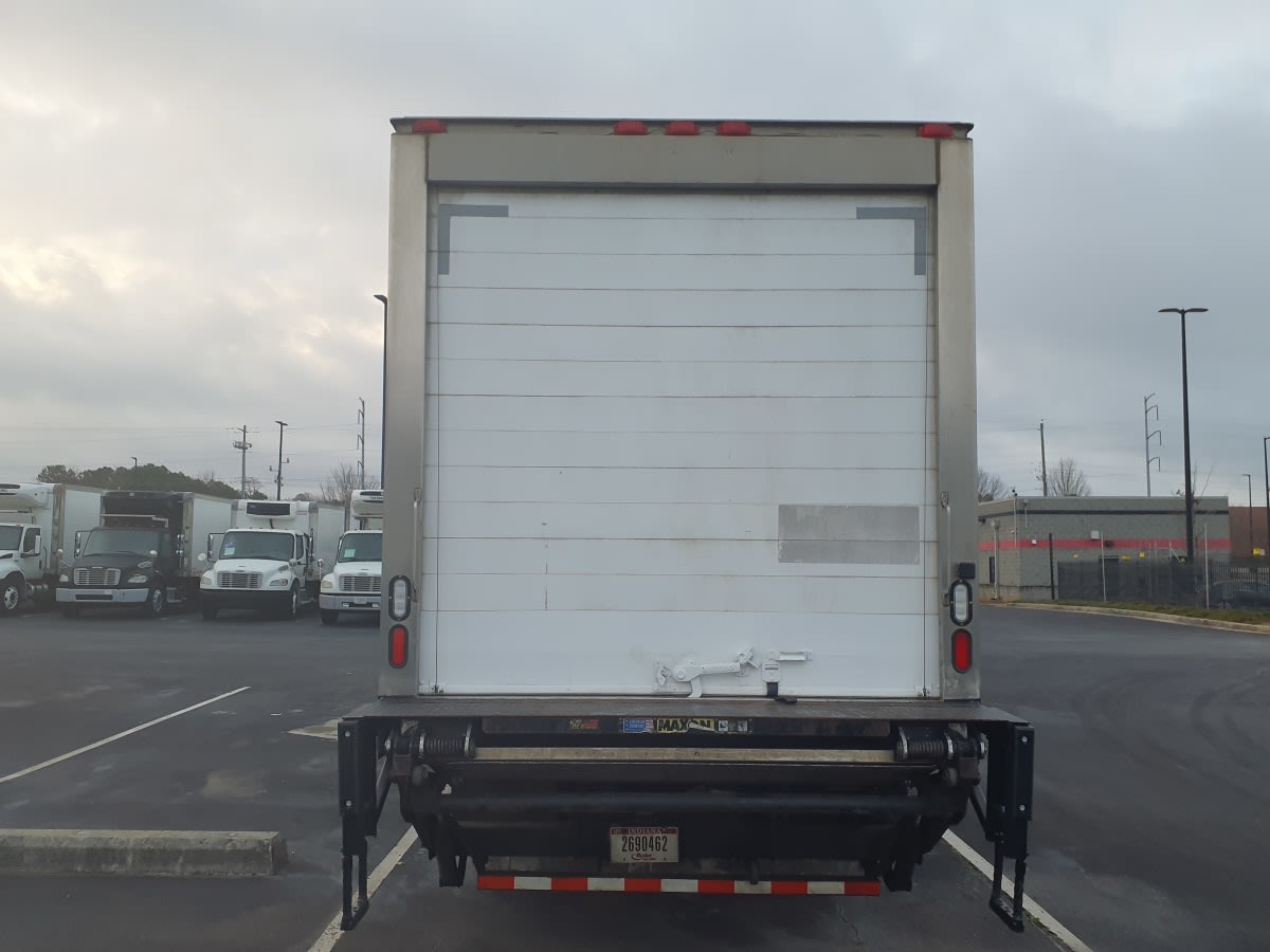 2018 Freightliner M2 106 in Atlanta, GA — photo 5