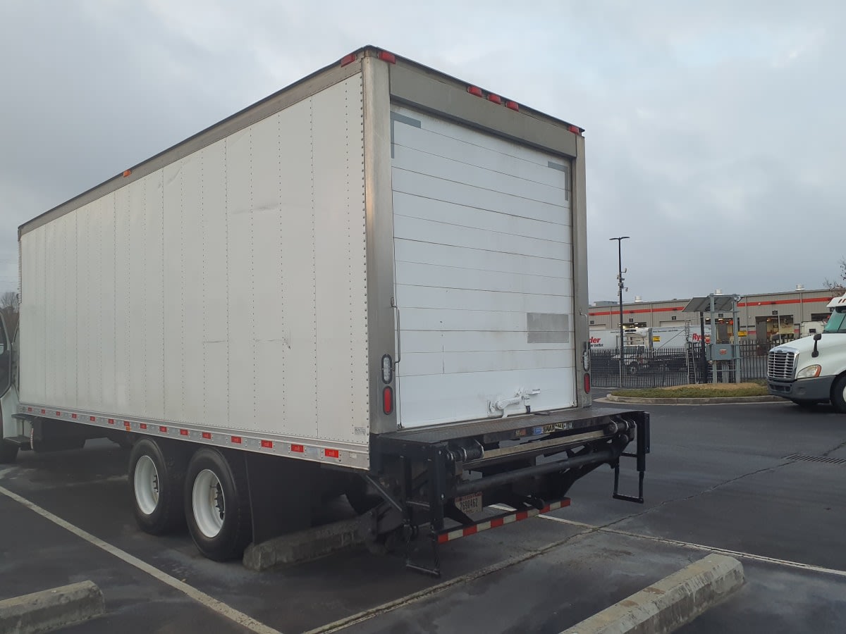 2018 Freightliner M2 106 in Atlanta, GA — photo 6