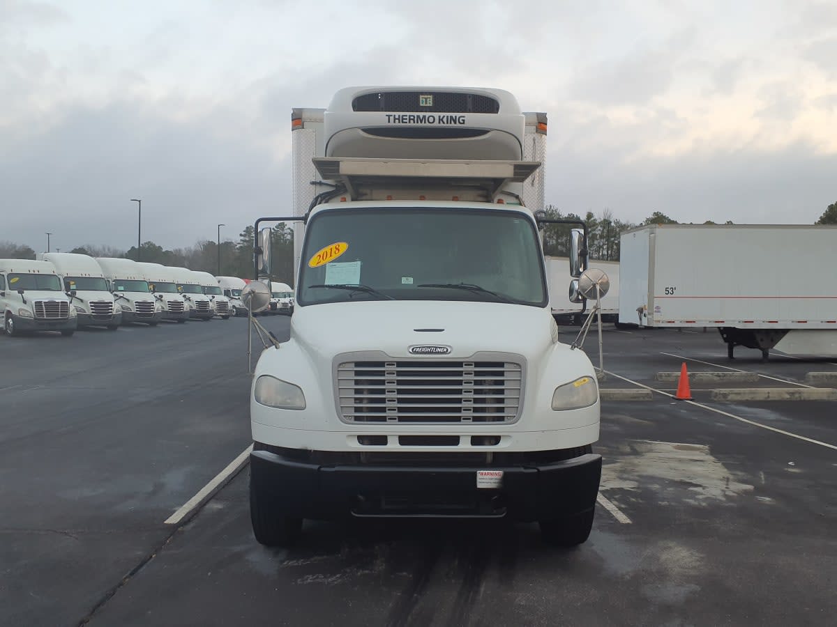 2018 Freightliner M2 106 in Atlanta, GA — photo 2