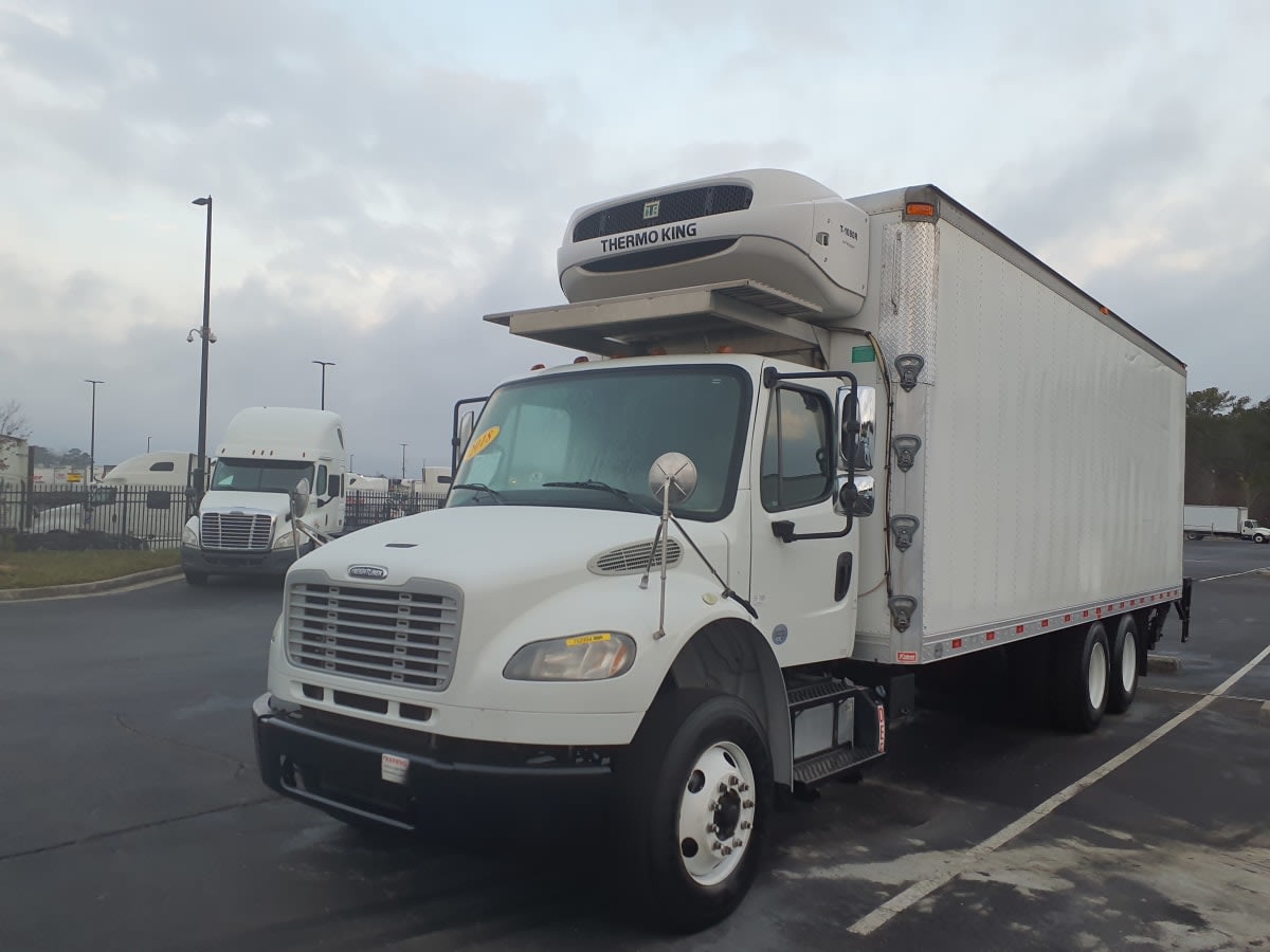 2018 Freightliner M2 106 in Atlanta, GA — photo 3