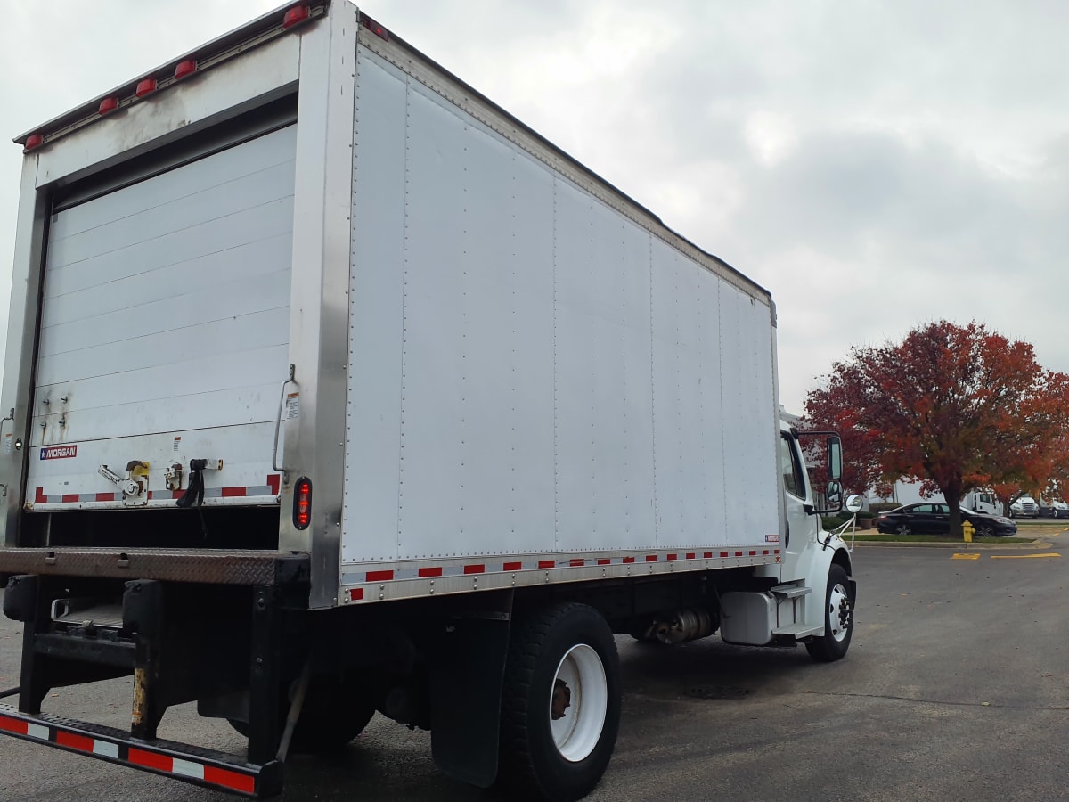 2018 Freightliner M2 106 in Bolingbrook, IL — photo 4