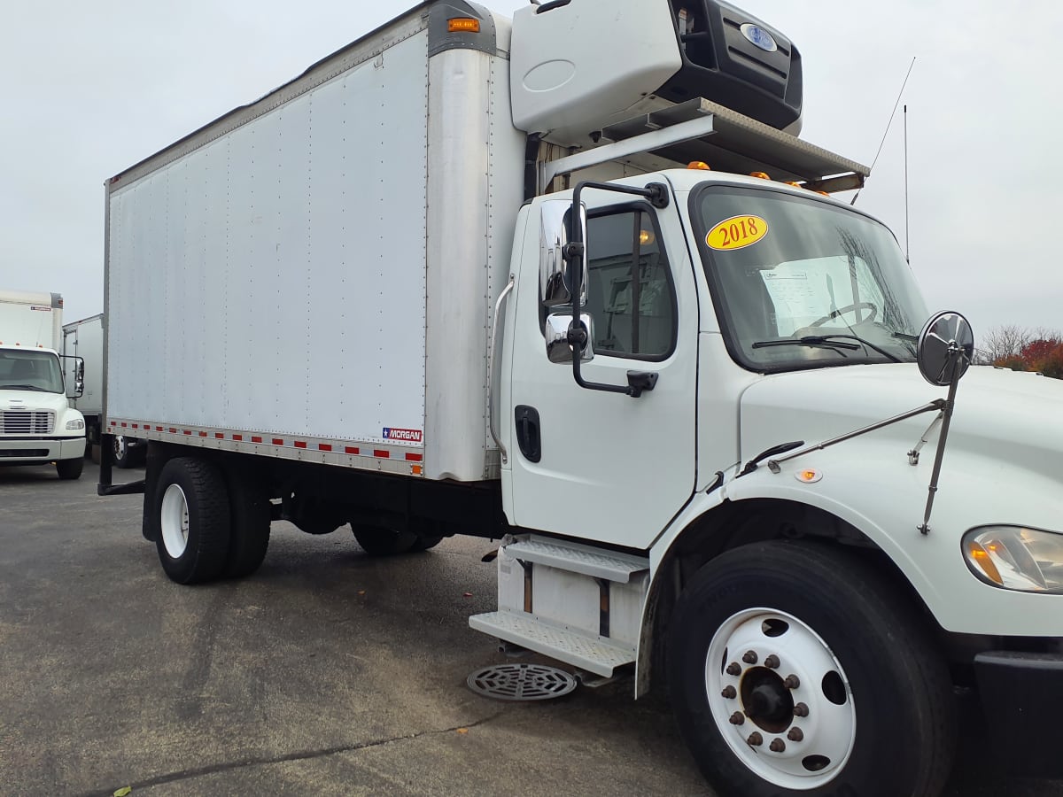 2018 Freightliner M2 106 in Bolingbrook, IL — photo 3