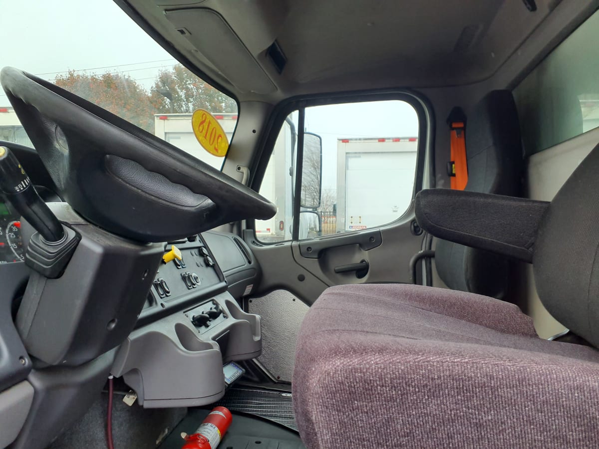 2018 Freightliner M2 106 in Bolingbrook, IL — photo 8