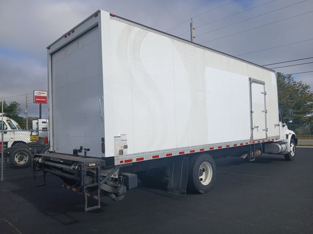 2018 International 4300 in Jacksonville, FL — photo 4