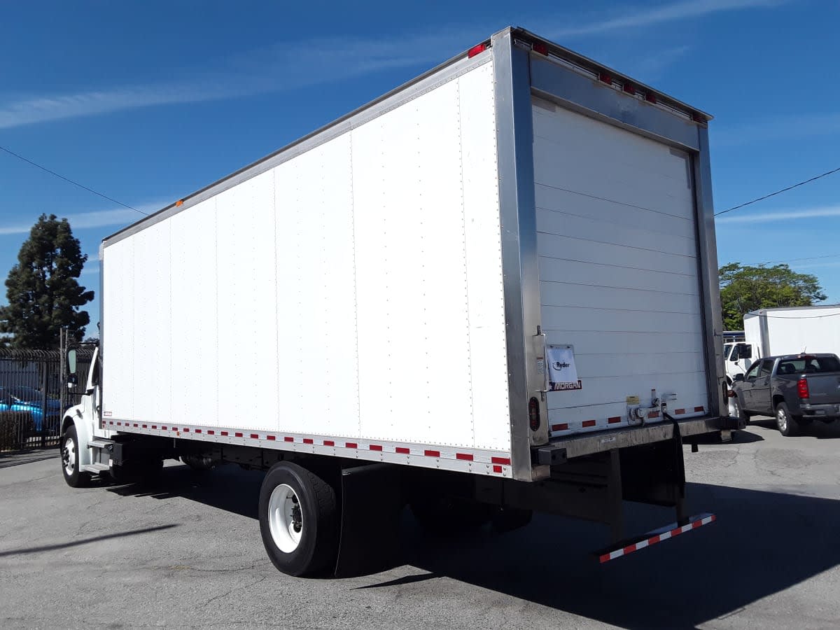 2018 Freightliner M2 106 in Montebello, CA — photo 6