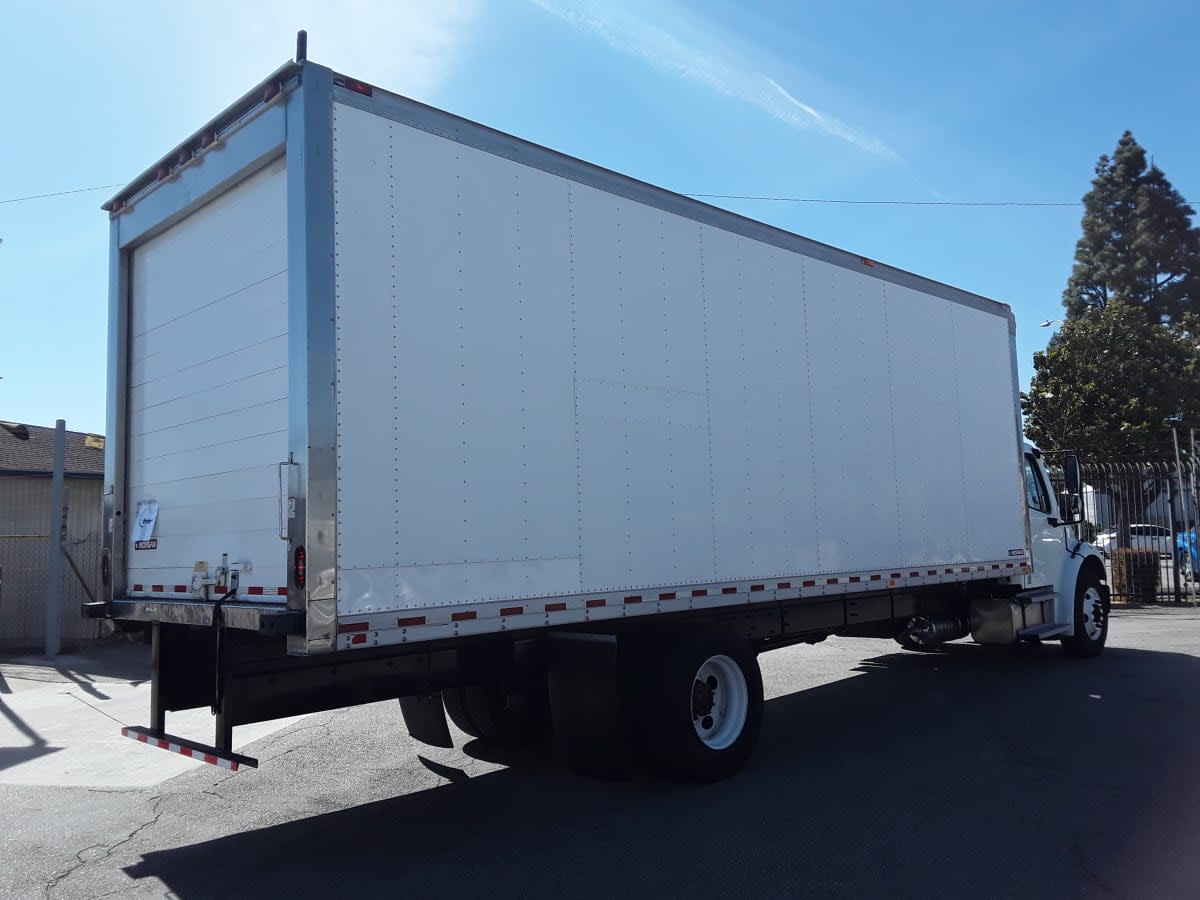 2018 Freightliner M2 106 in Montebello, CA — photo 4