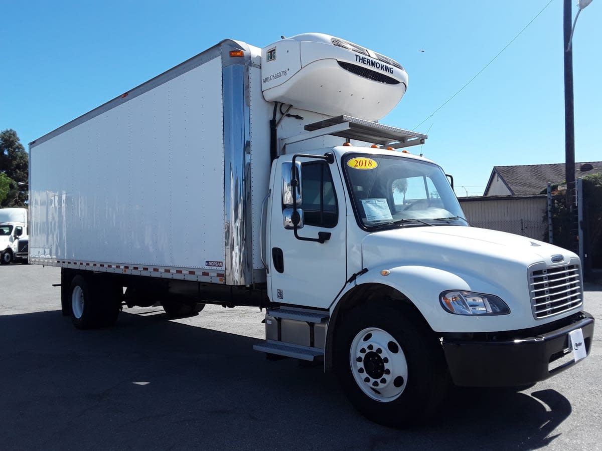2018 Freightliner M2 106 in Montebello, CA — photo 3