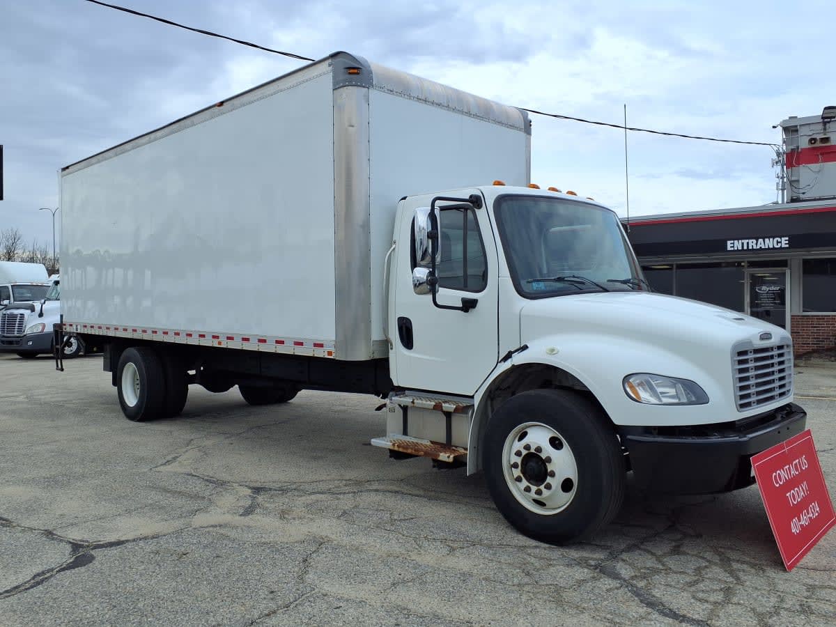 2018 Freightliner M2 106 in Warwick, RI — photo 3