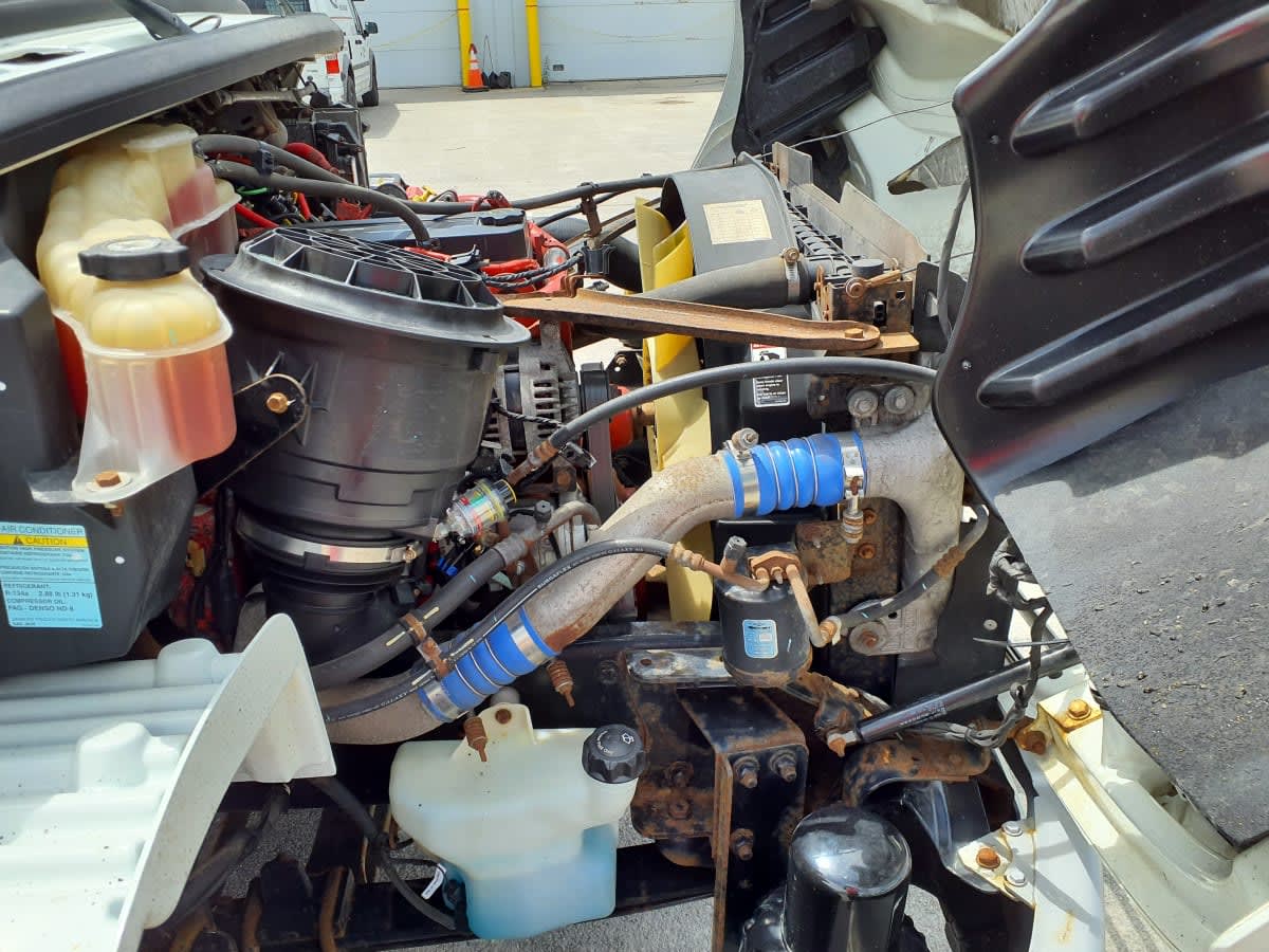 2018 Freightliner M2 106 in Indianapolis, IN — photo 12