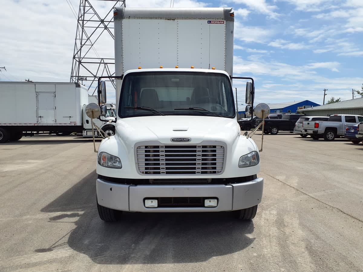 2018 Freightliner M2 106 in Indianapolis, IN — photo 2