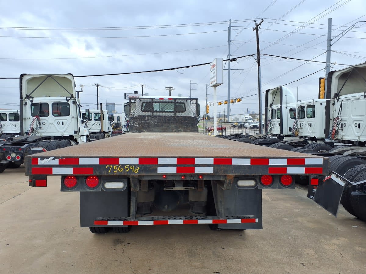 2018 Freightliner M2 106 in Houston, TX — photo 8