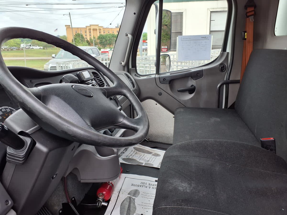 2018 Freightliner M2 106 in Knoxville, TN — photo 7