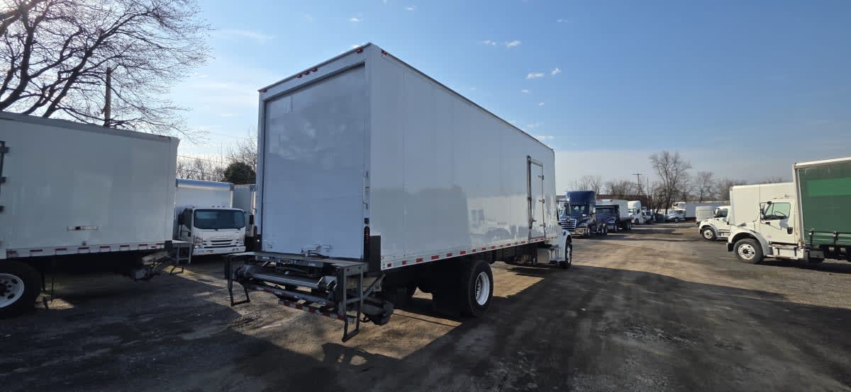 2018 Freightliner M2 106 in Bensalem, PA — photo 4