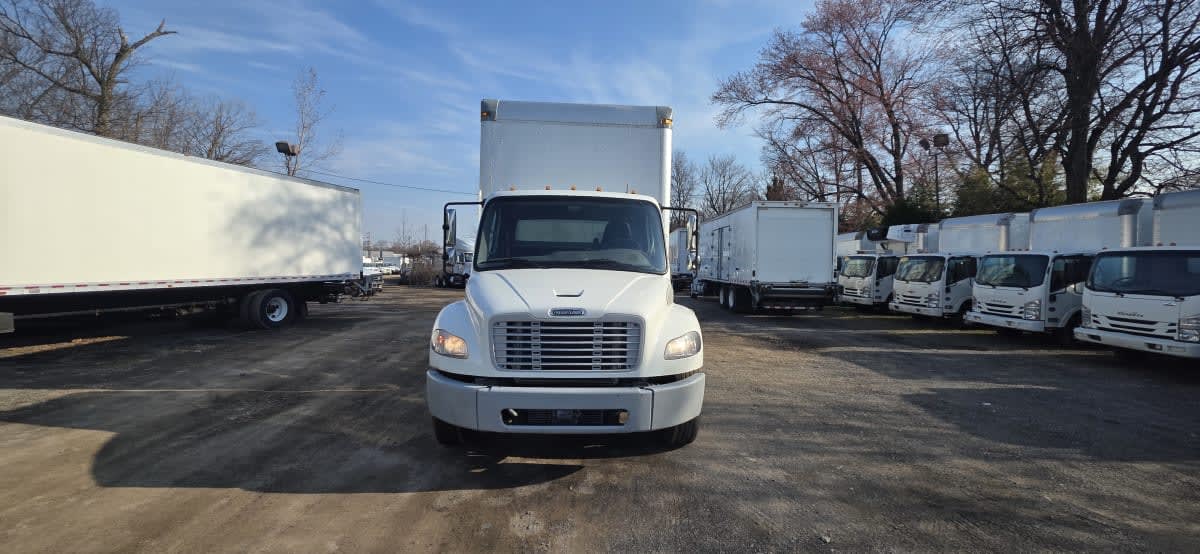 2018 Freightliner M2 106 in Bensalem, PA — photo 2
