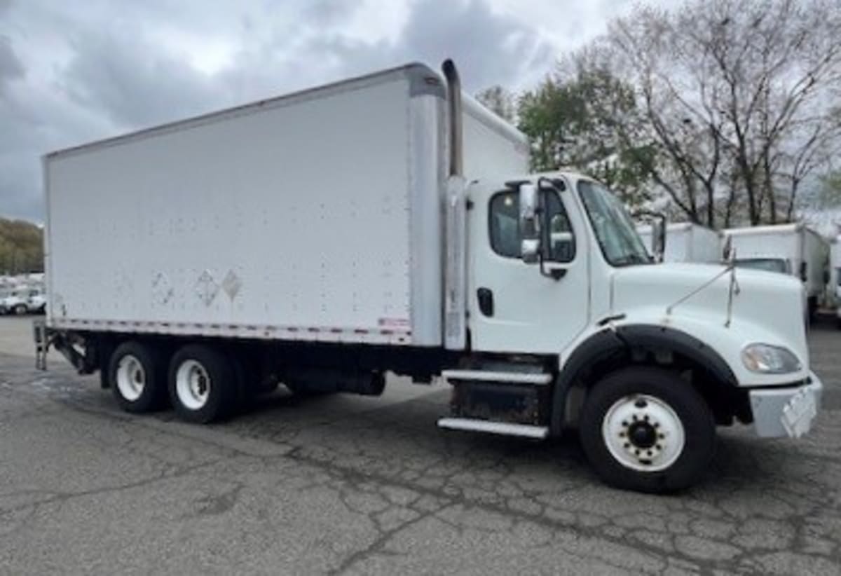 2018 Freightliner M2 112 in Springfield, MA — photo 3