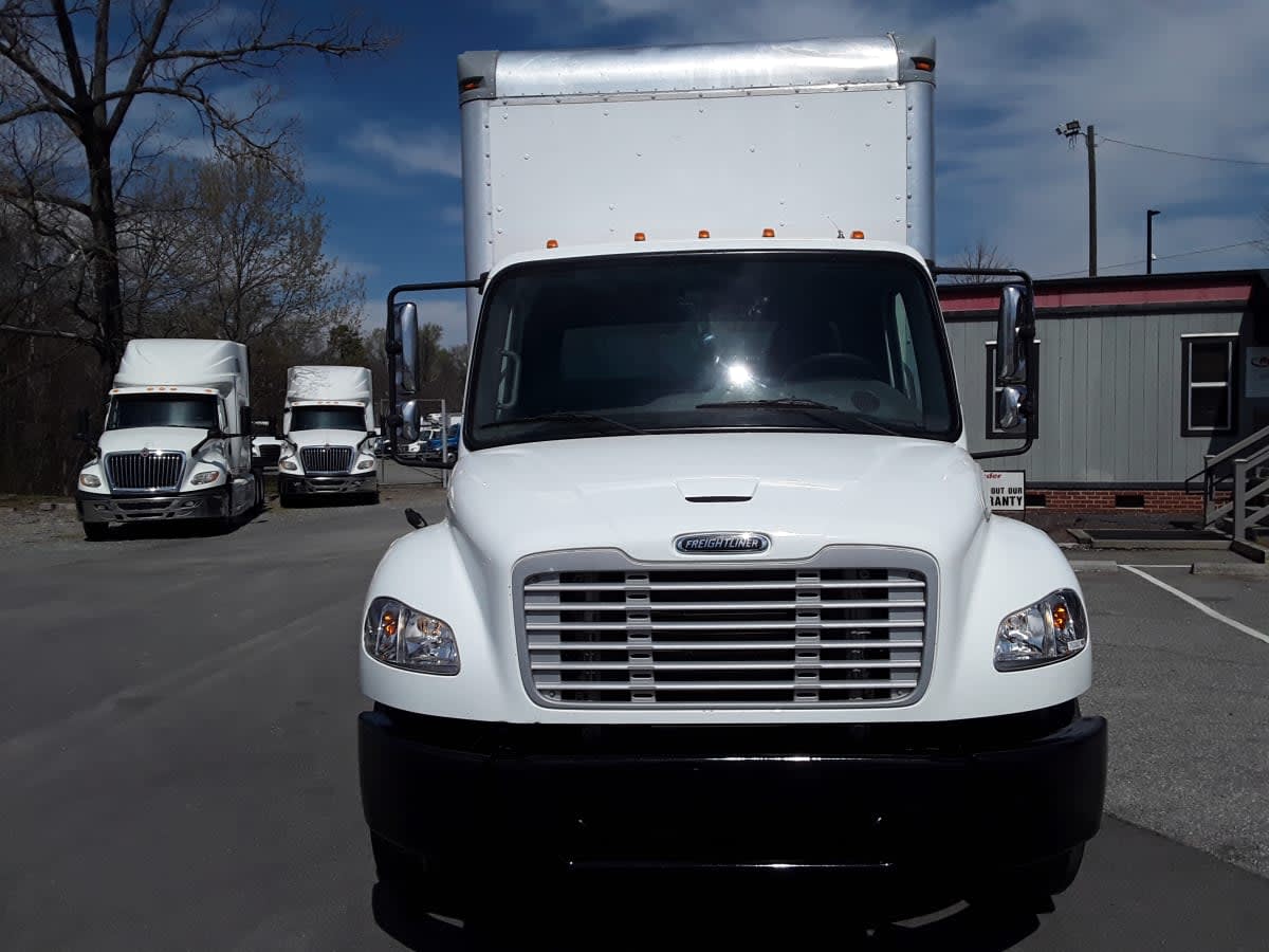 2018 Freightliner M2 106 in Charlotte, NC — photo 2