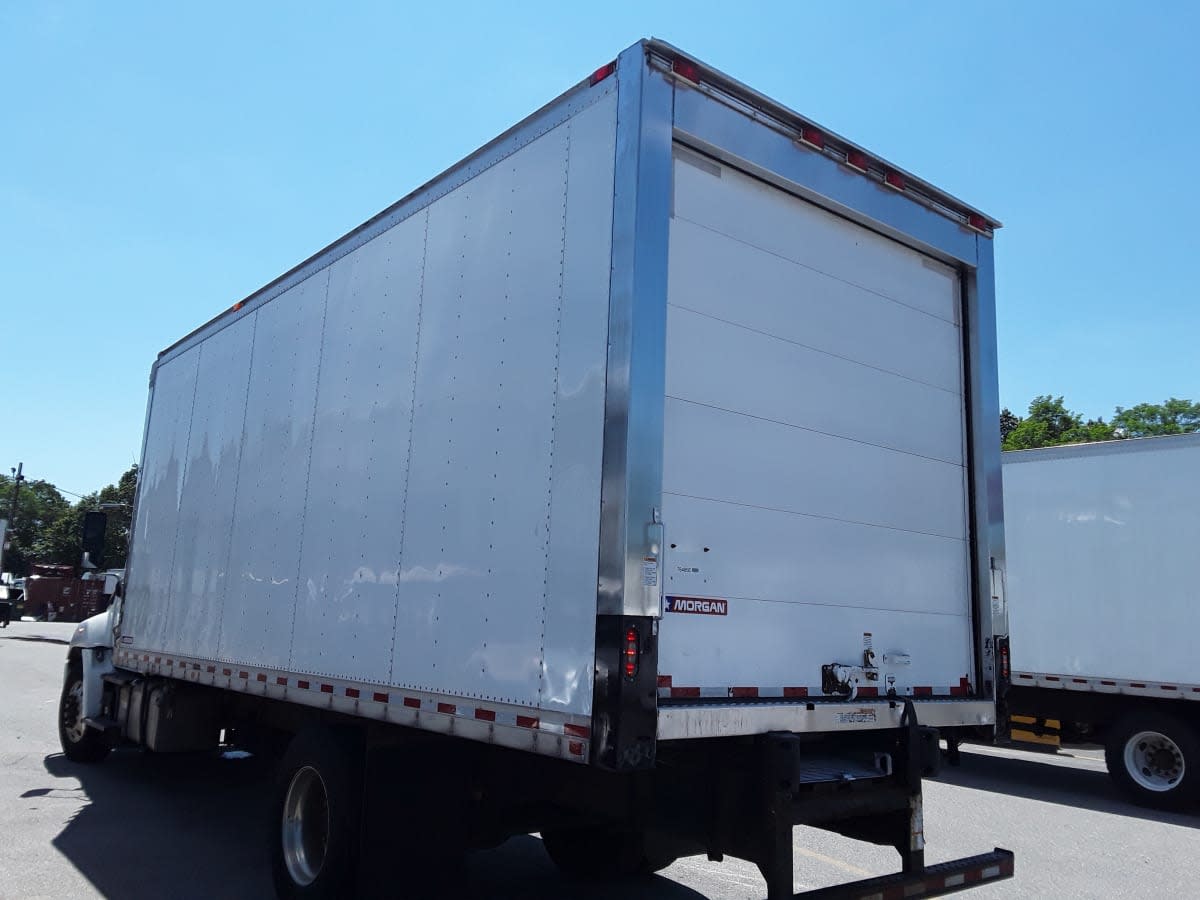 2018 Hino 268 in Salisbury, MA — photo 6