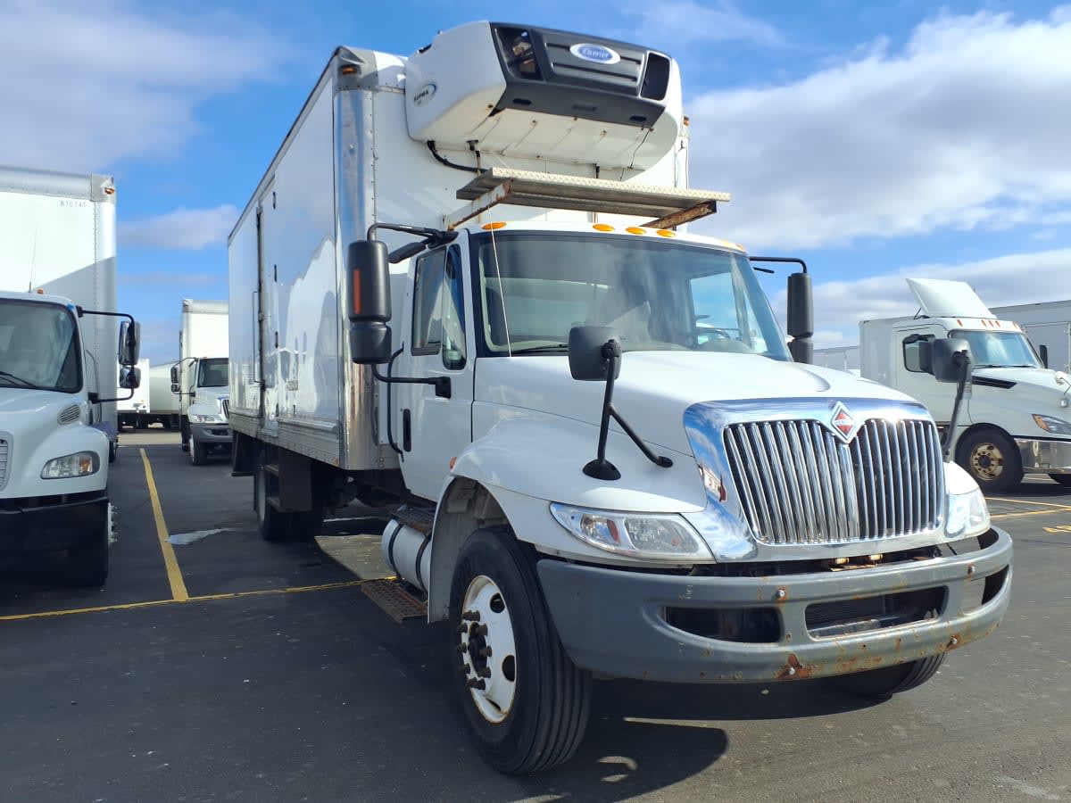 2018 International 4300 in Taylor, MI — photo 3