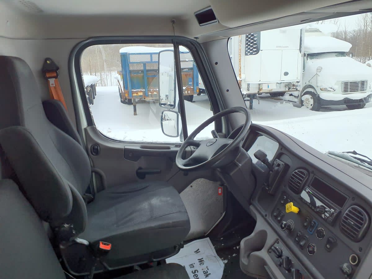 2018 Freightliner M2 106 in Wayland, MI — photo 7