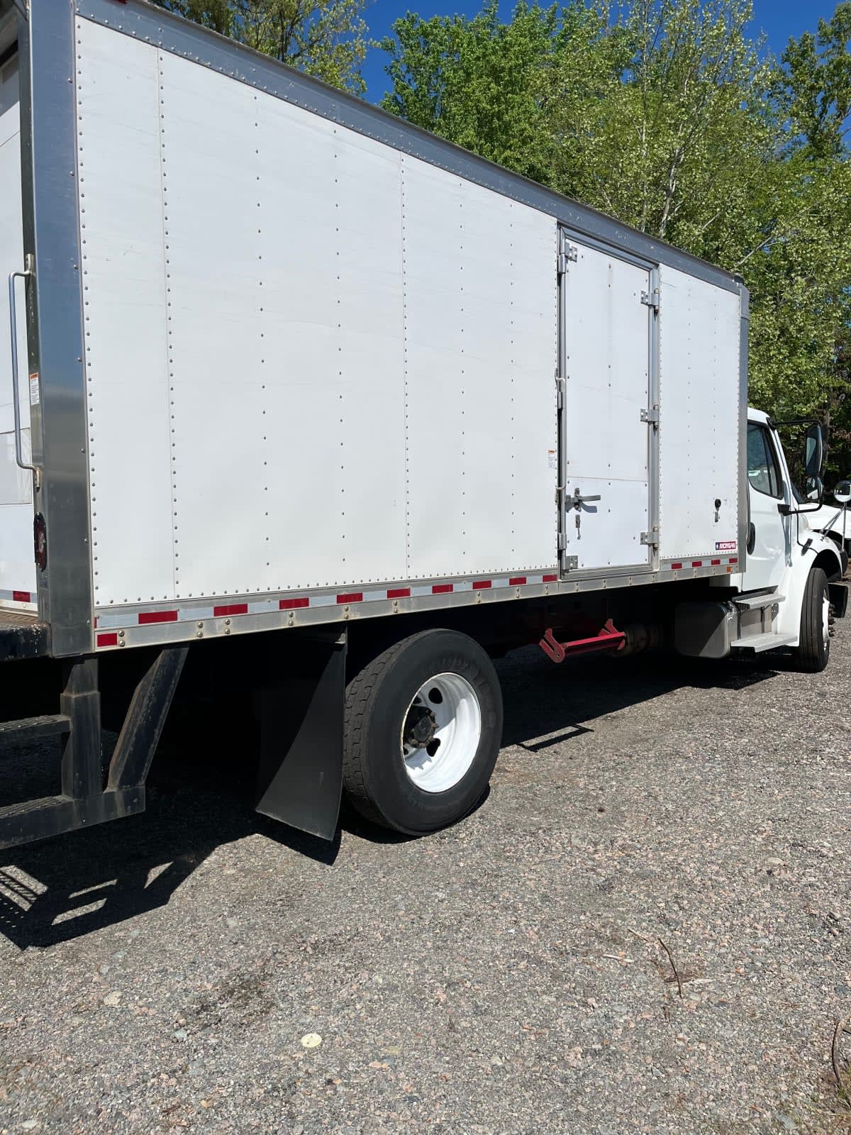 2018 Freightliner M2 106 in Ashland, VA — photo 4