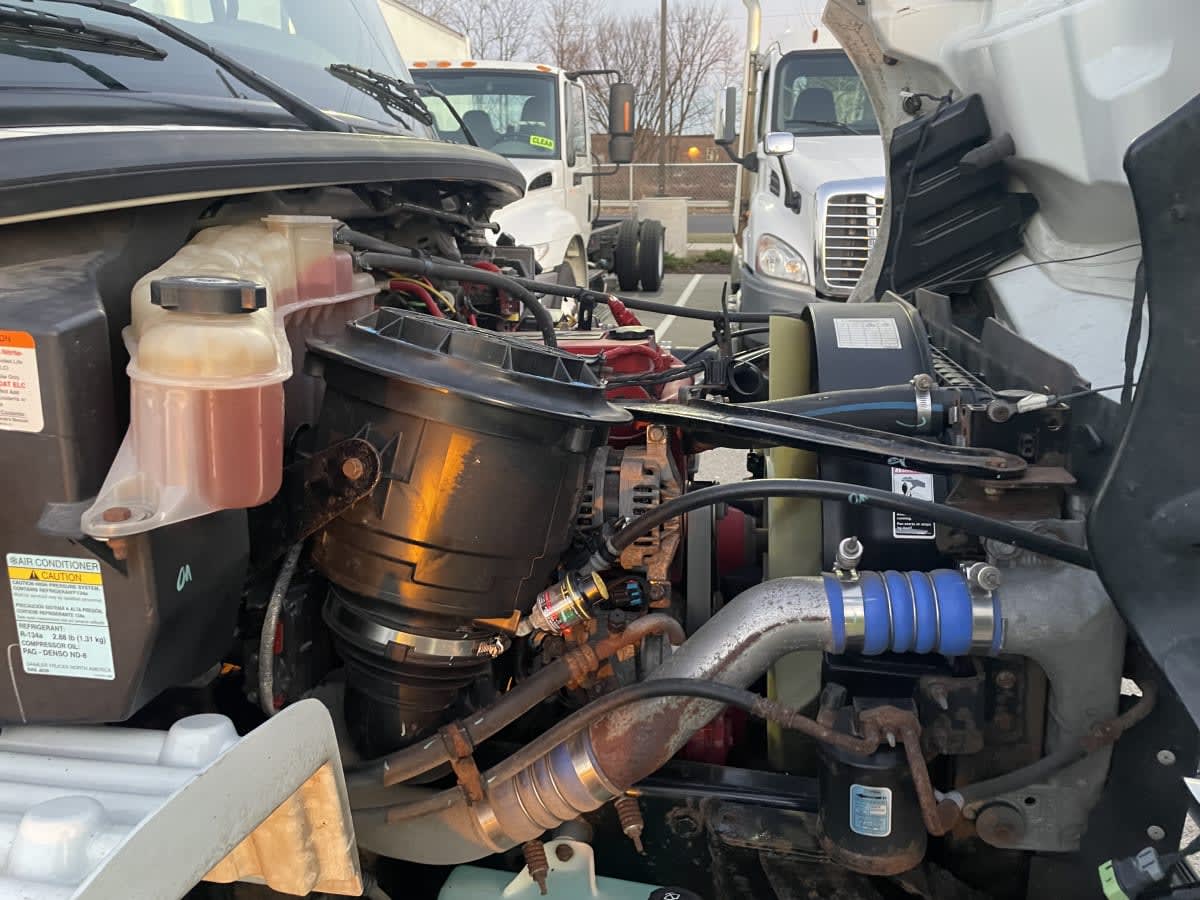 2018 Freightliner M2 106 in Beltsville, MD — photo 11