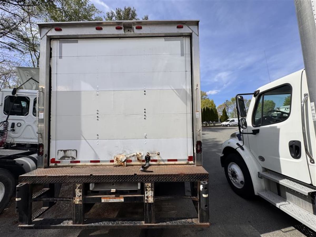 2018 Freightliner M2 106 in Ashland, VA — photo 5