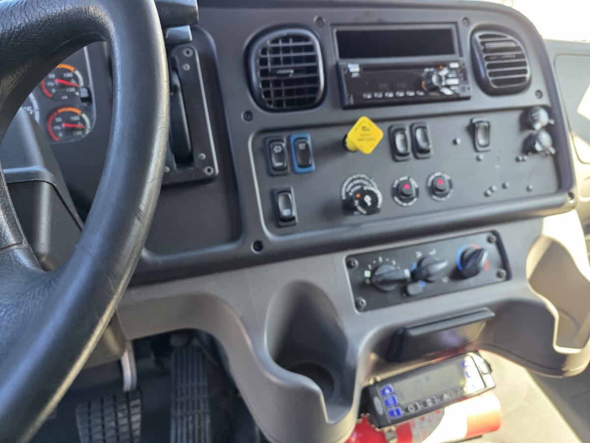 2018 Freightliner M2 106 in Bensalem, PA — photo 12