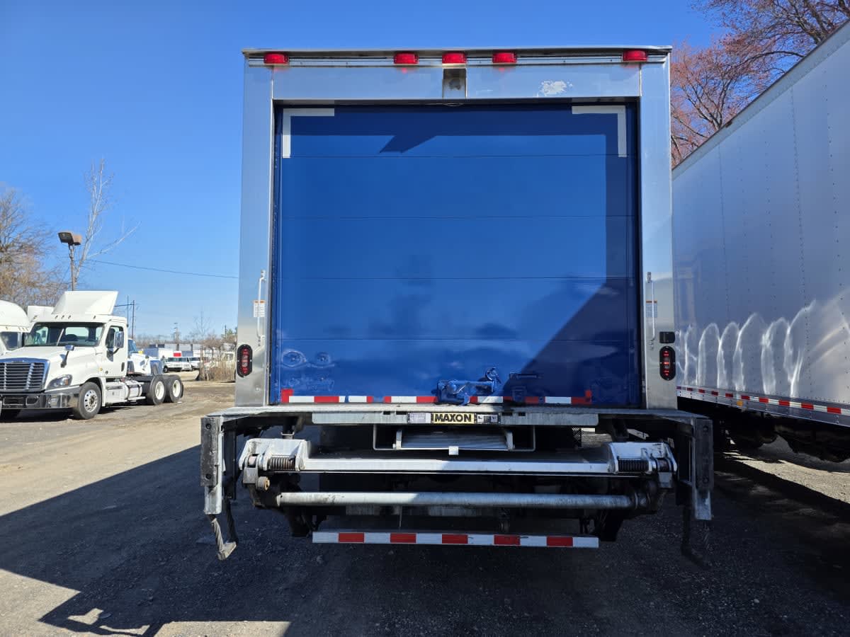 2018 Freightliner M2 106 in Bensalem, PA — photo 5