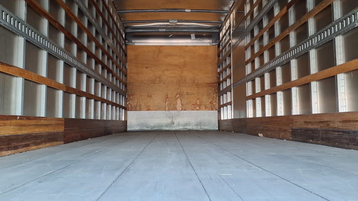 2018 Freightliner M2 106 in Warwick, RI — photo 8
