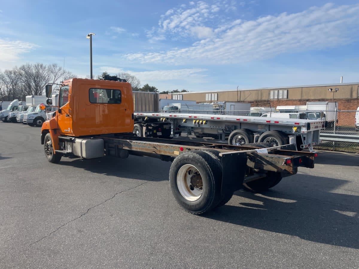 2018 Hino 268 in Farmingdale, NY — photo 6