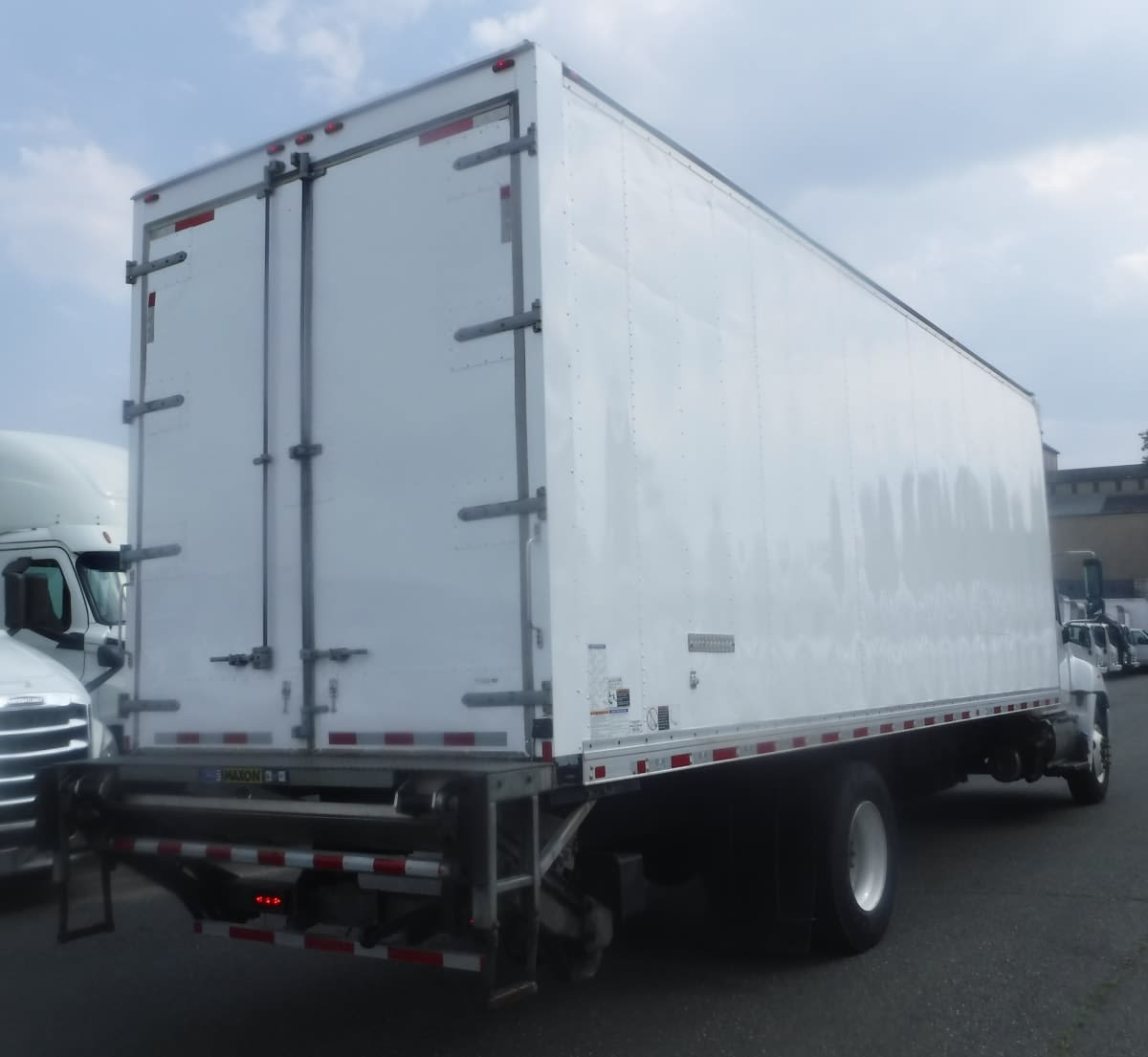 2018 Hino 338 in Springfield, MA — photo 4