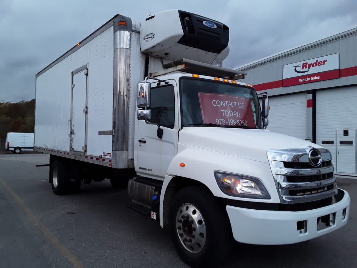 2018 Hino 268 in Salisbury, MA — photo 3