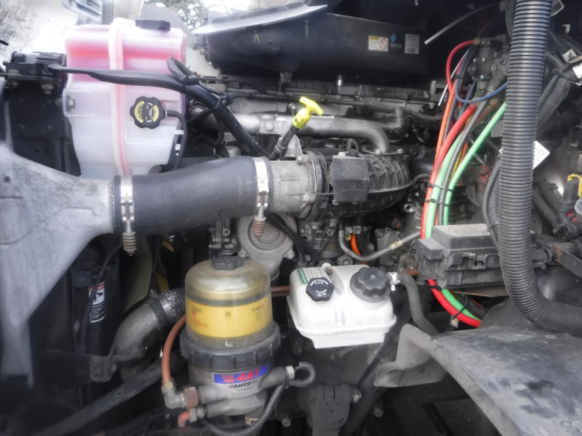 2018 Freightliner Cascadia in Springfield, MA — photo 7