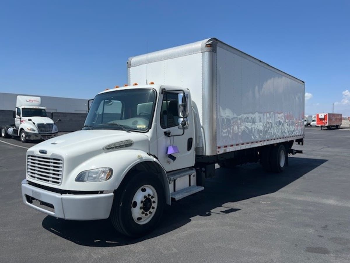 2018 Freightliner M2 106 in Fontana, CA — photo 3