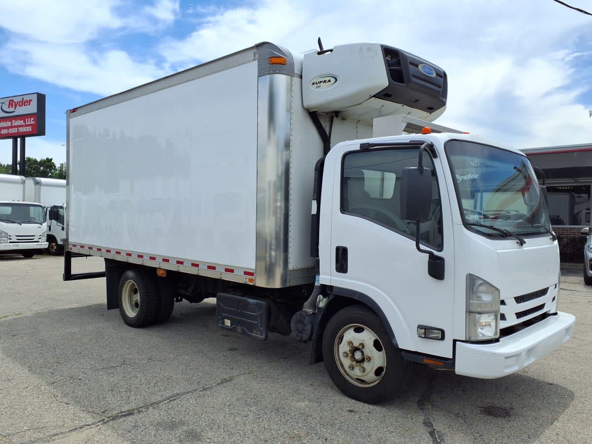 2018 Isuzu NRR in Warwick, RI — photo 3