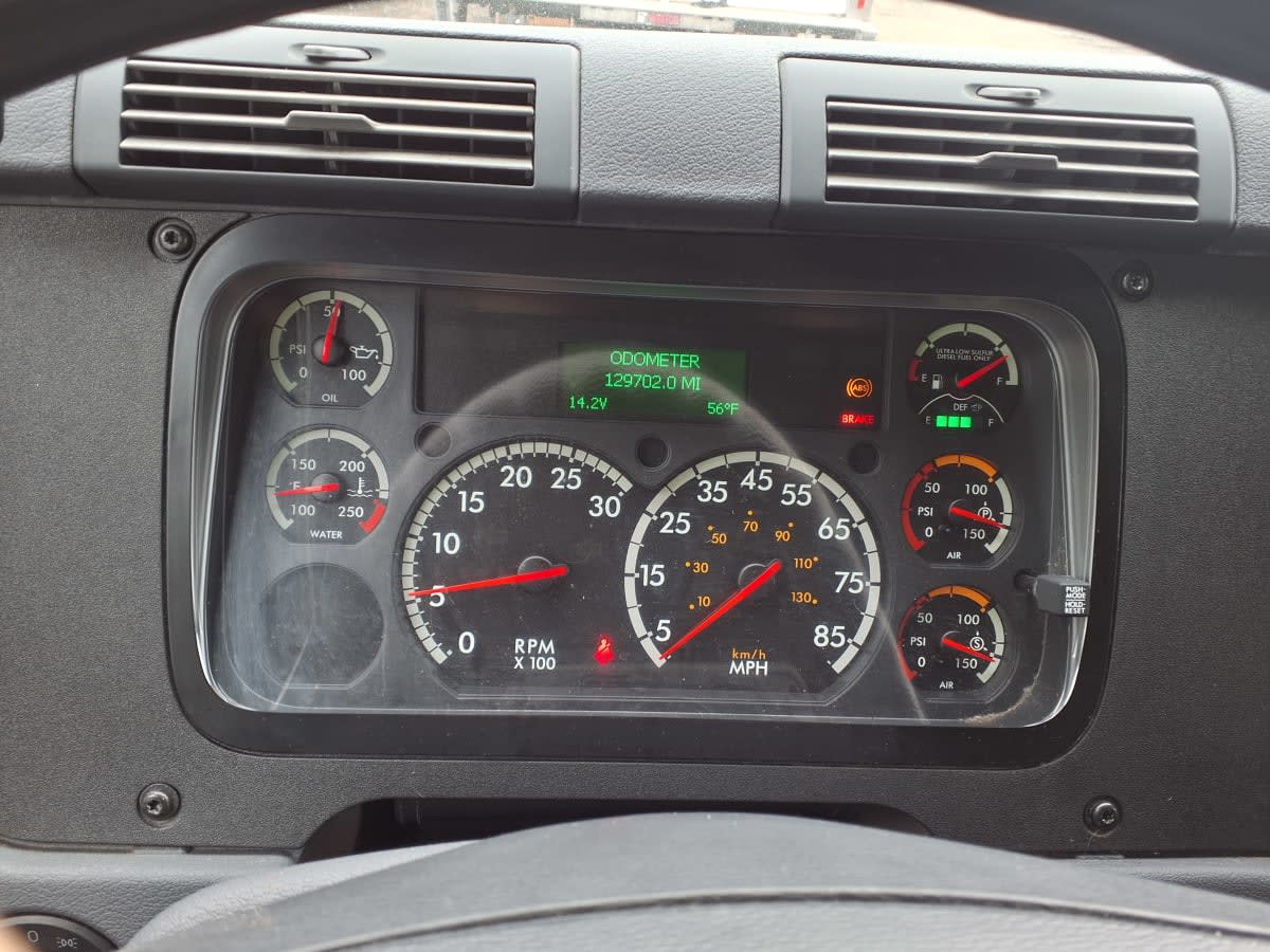 2018 Freightliner Cascadia in Kearny, NJ — photo 12