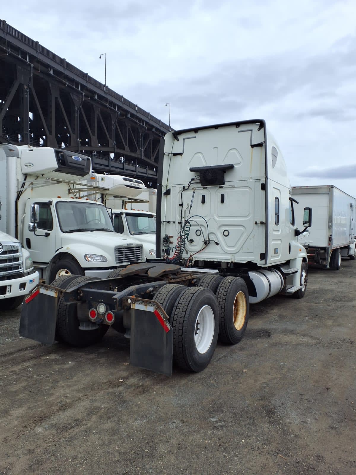 2018 Freightliner Cascadia in Kearny, NJ — photo 4