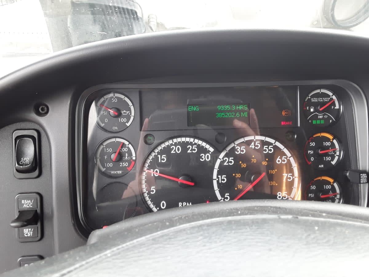 2018 Freightliner M2 106 in Kansas City, MO — photo 7