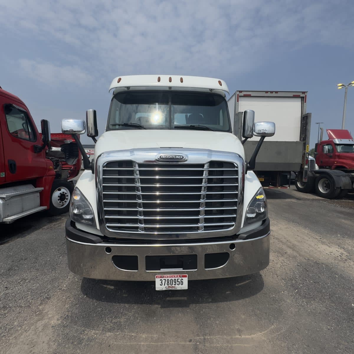 2018 Freightliner Cascadia in Syracuse, NY — photo 2