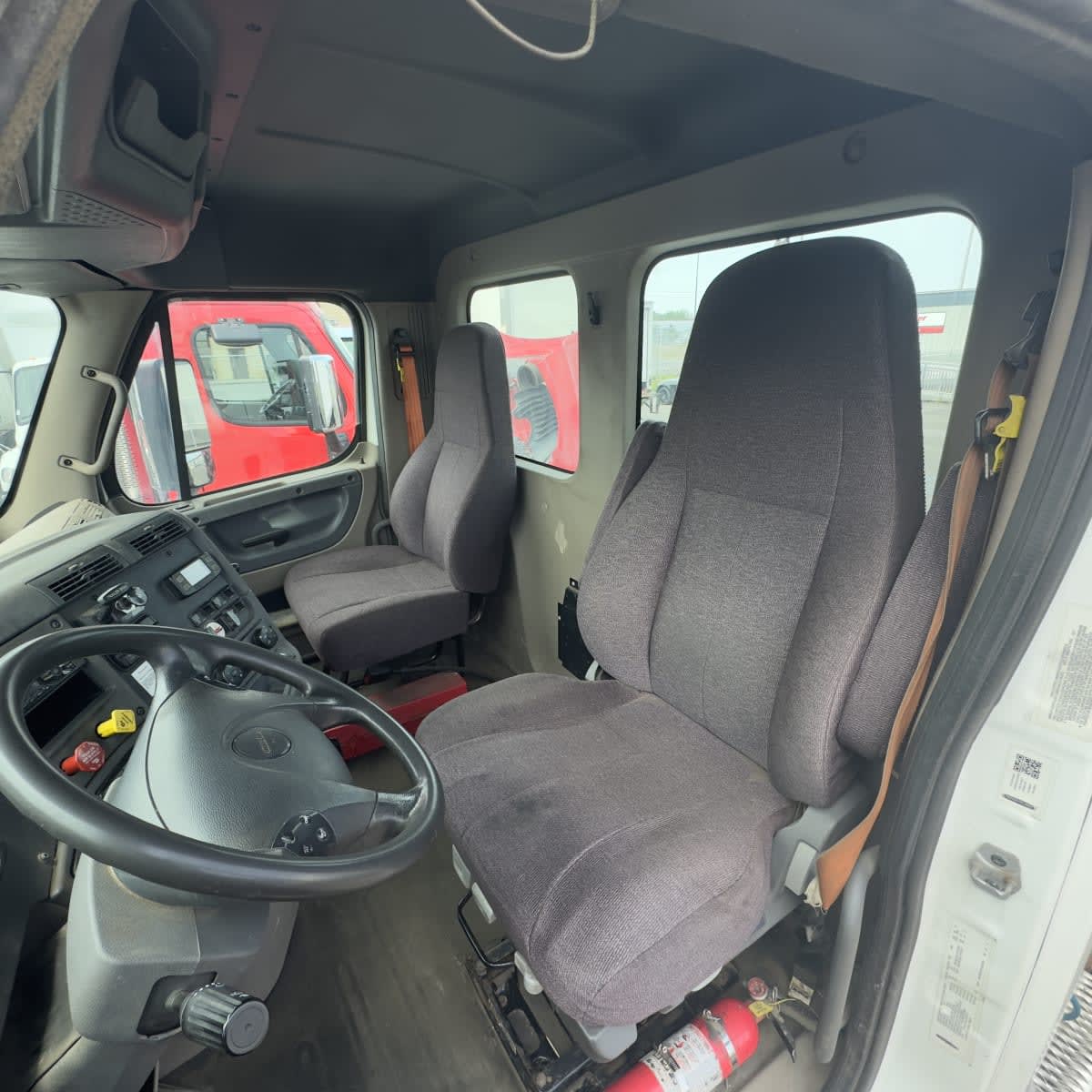 2018 Freightliner Cascadia in Syracuse, NY — photo 7