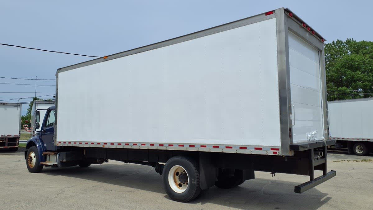 2018 Freightliner M2 106 in Warwick, RI — photo 6
