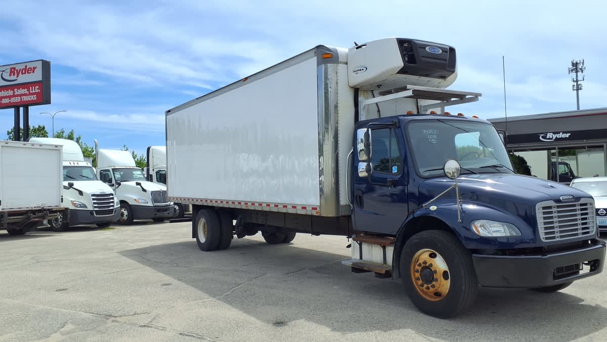 2018 Freightliner M2 106 in Warwick, RI — photo 3