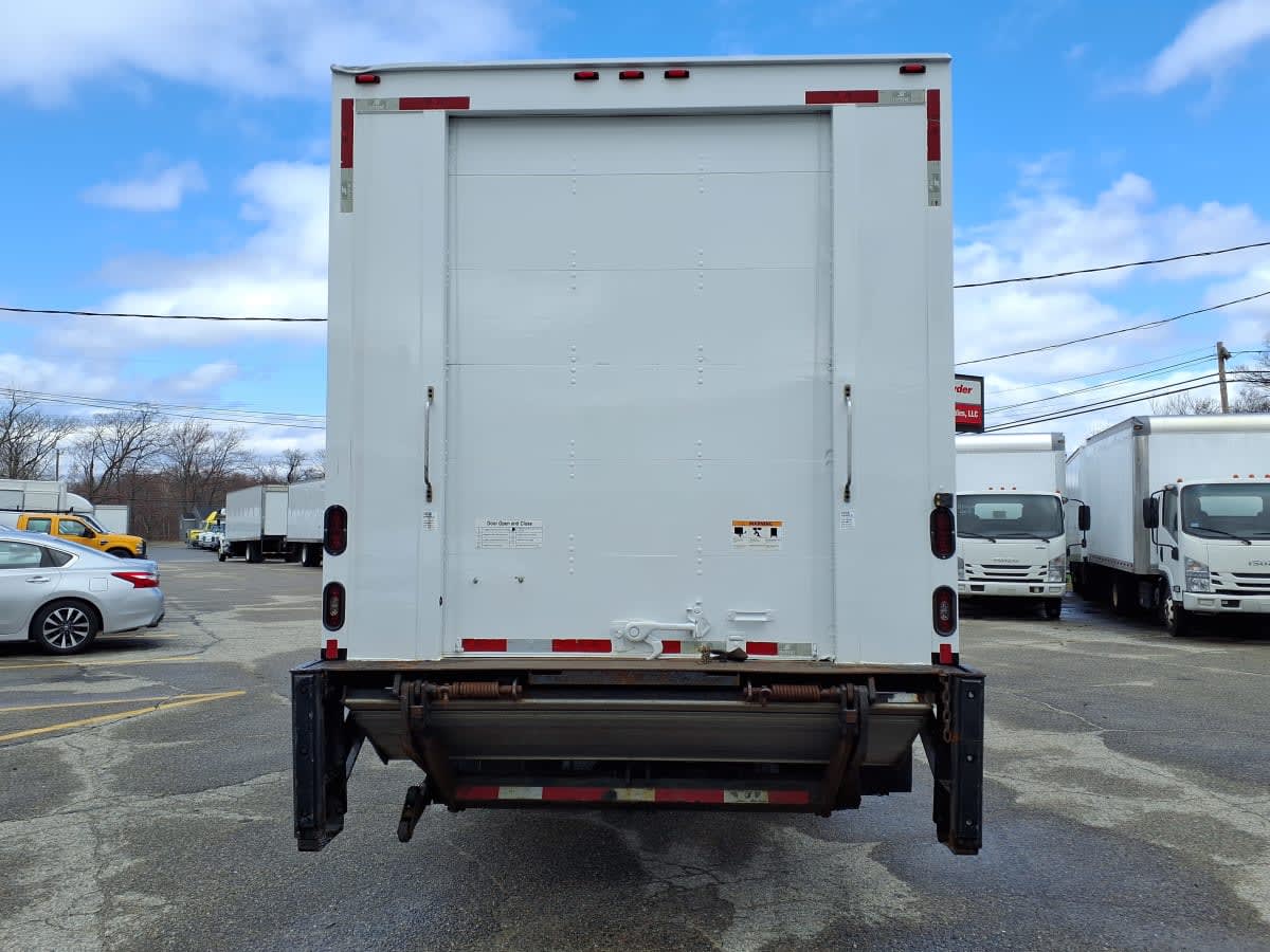 2018 Hino in Warwick, RI — photo 5