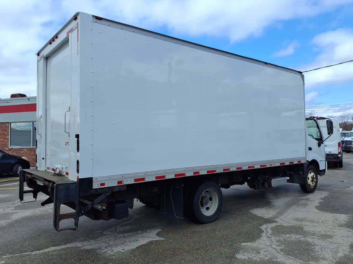 2018 Hino in Warwick, RI — photo 4