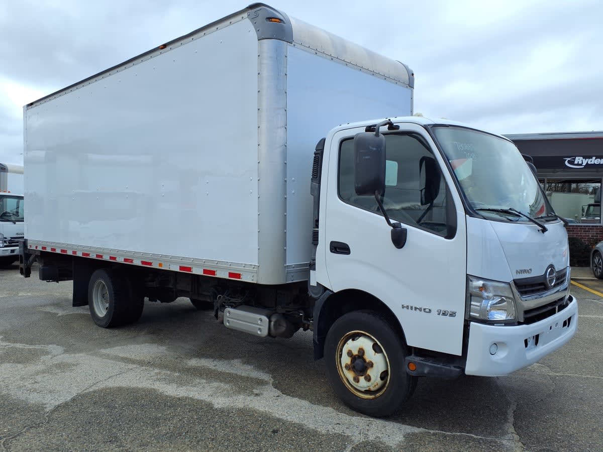 2018 Hino in Warwick, RI — photo 3